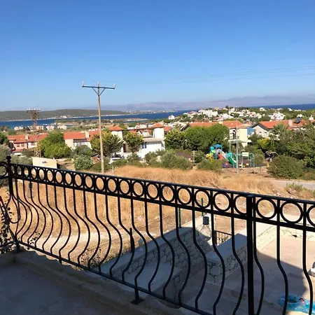 Alacati Yali Mah Oezel Havuzlu Villa *